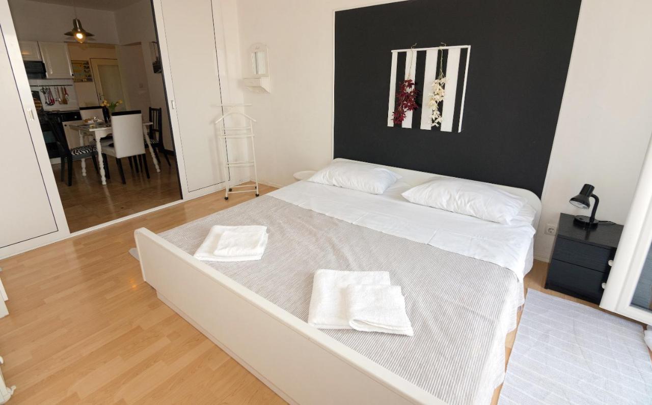 Apartment Eneja Раб Экстерьер фото